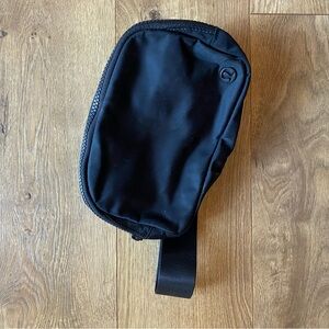 Lululemon belt bag